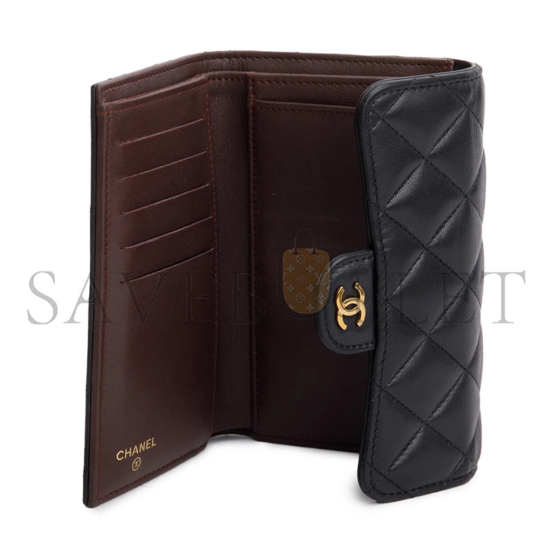 CHANEL BLACK LAMBSKIN QUILTED MEDIUM FLAP WALLET A84341 (15*10*2.5cm)